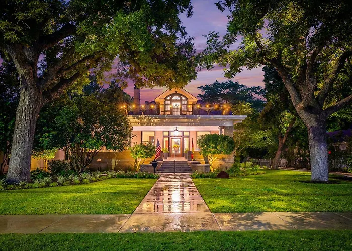 Sophie'S Gasthaus - Luxury Boutique Hotel In Downtown New Braunfels